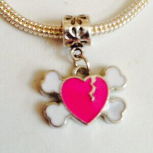 “Heart” Silver Plated Dangling Charm Bead For European Style Charm Bracelets